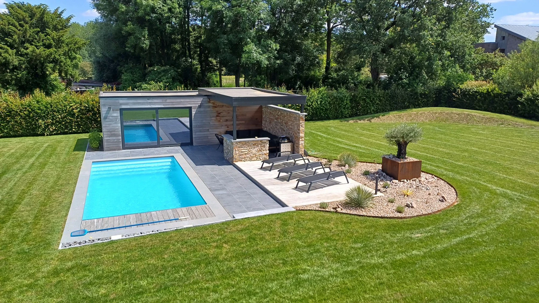 victoria-exclusive-dc-piscines